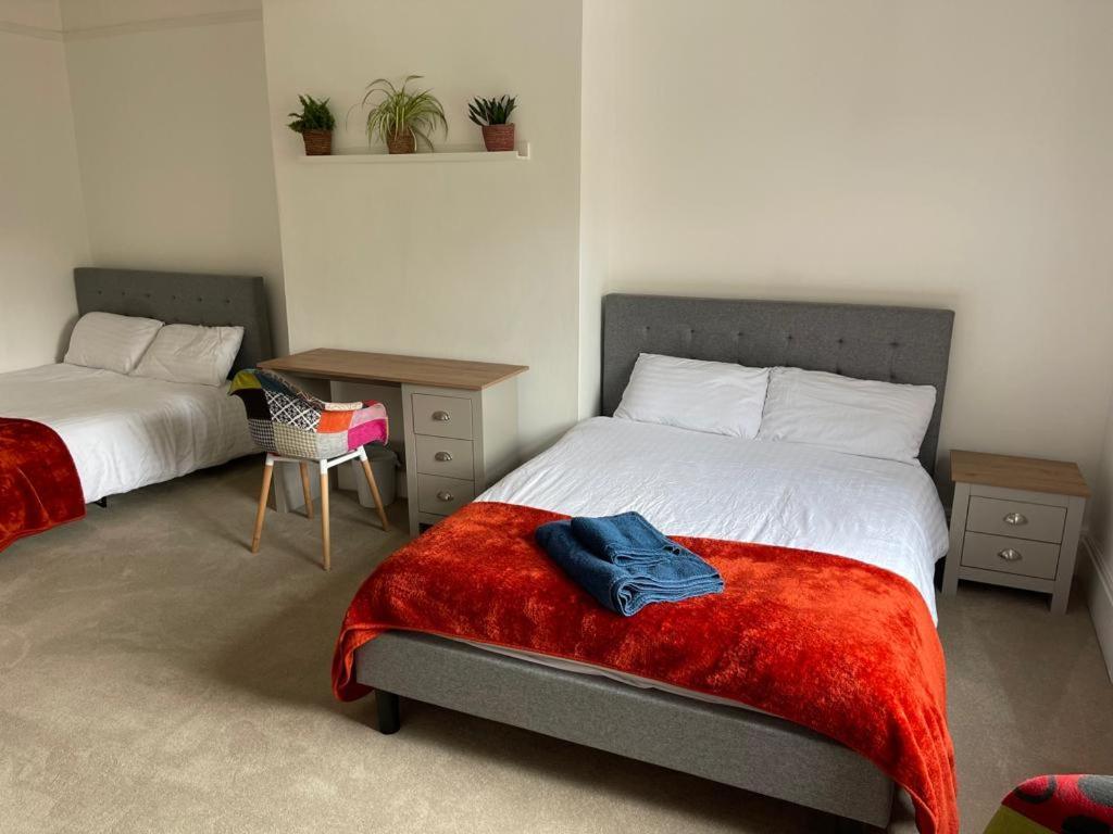 Guest house 55 Kremlin Drive Liverpool