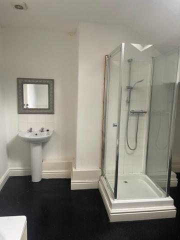 Guest house 55 Kremlin Drive *